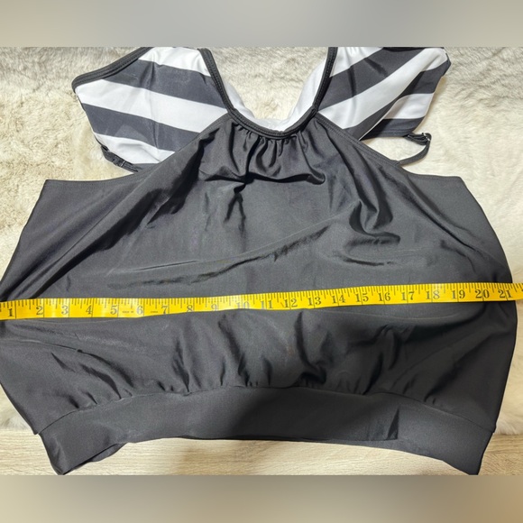 Women’s Black & White Stripes Lined Up Double Up Tankini (Top only) XXL - Picture 5 of 14
